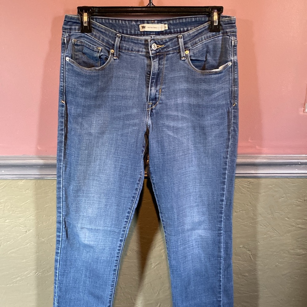 Levi’s Mid Rise Skinny Jeans